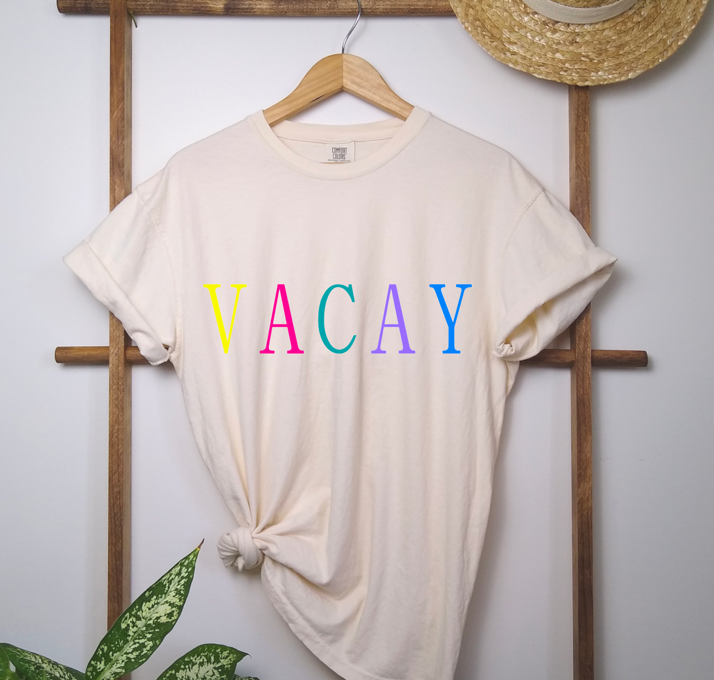 Trendy Vacay Graphic Tee | Summer | Vacation | T-Shirts