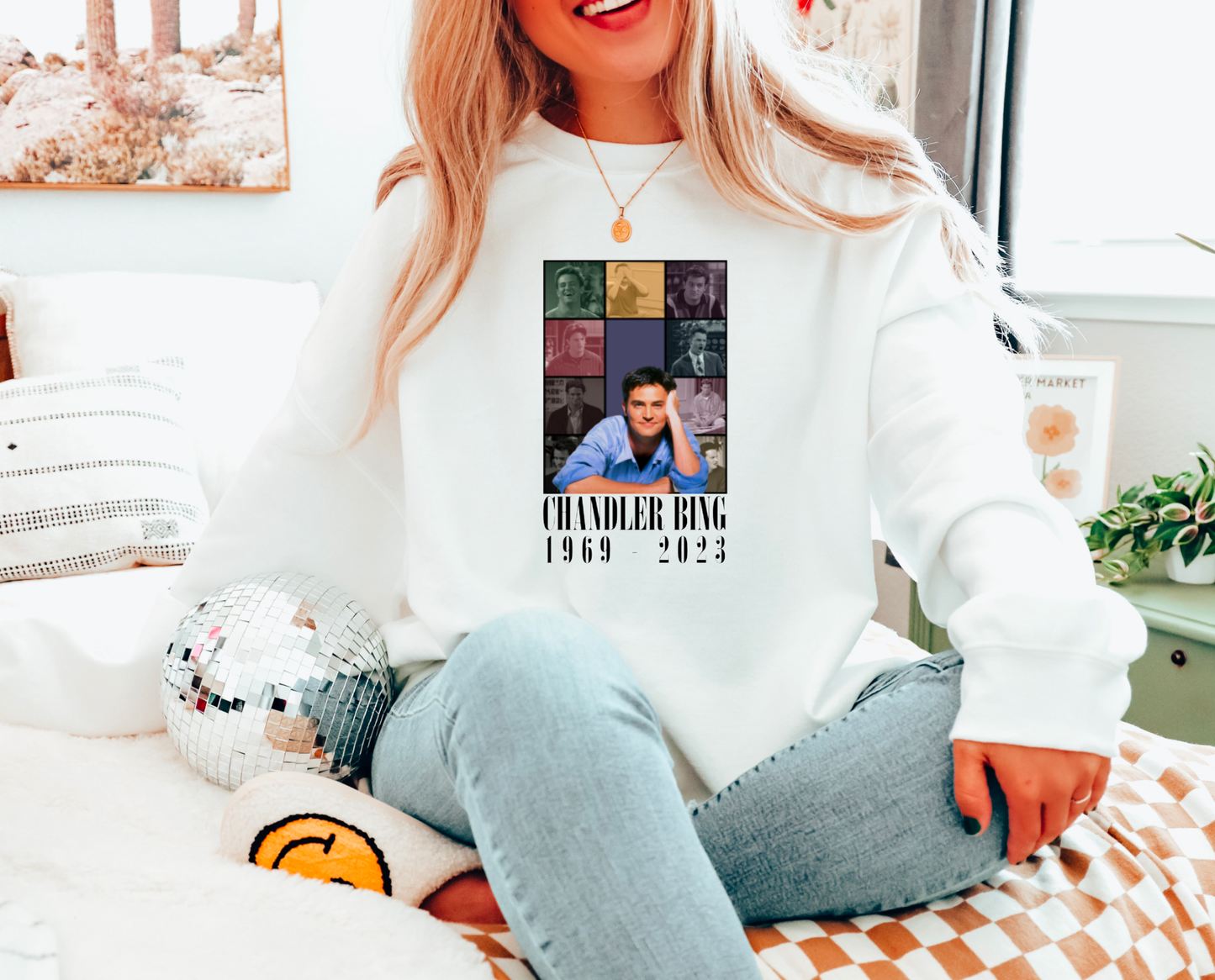 Matthew Perry Tribute Gildan Sweatshirt Friends Tv Show Tees