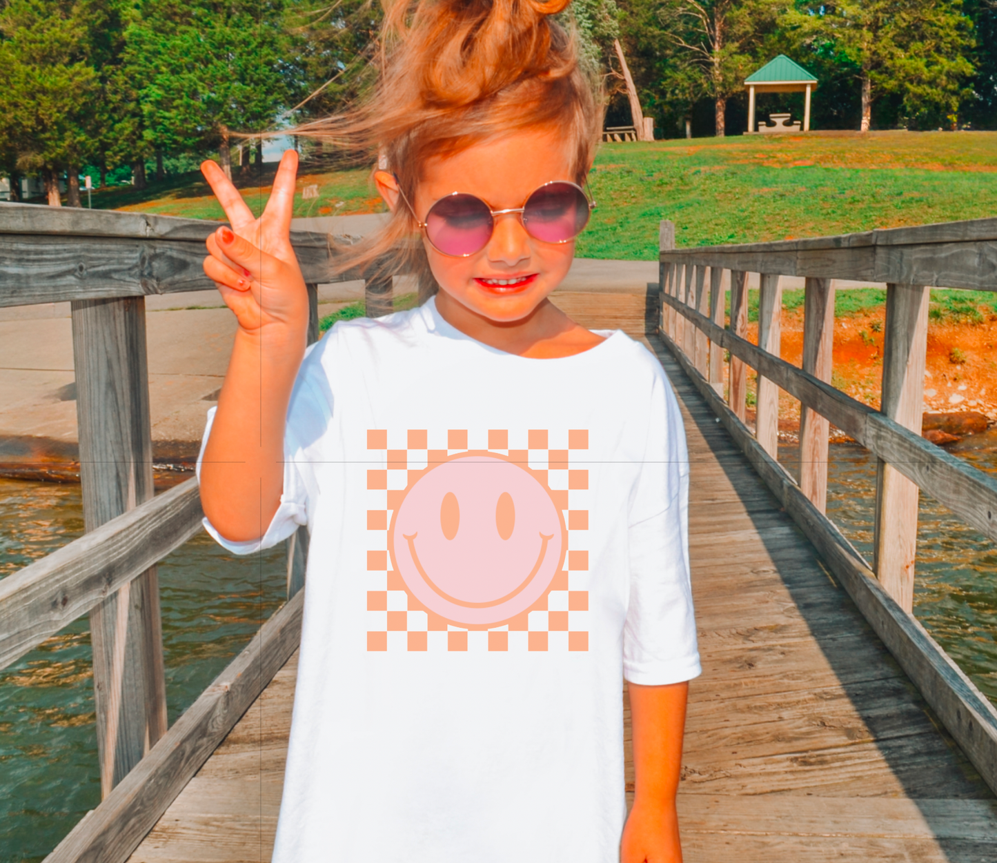 YOUTH Checker Happy Face Graphic Tee Smiley  Summer